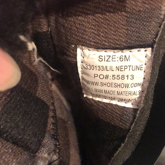 Shoe-show size 6M Toddler Girl Black Side Zip Boots. - Picture 4 of 4